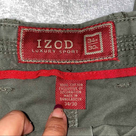 Men's Green Izod Luxury Sport Cargo Pants - Picture 5 of 10